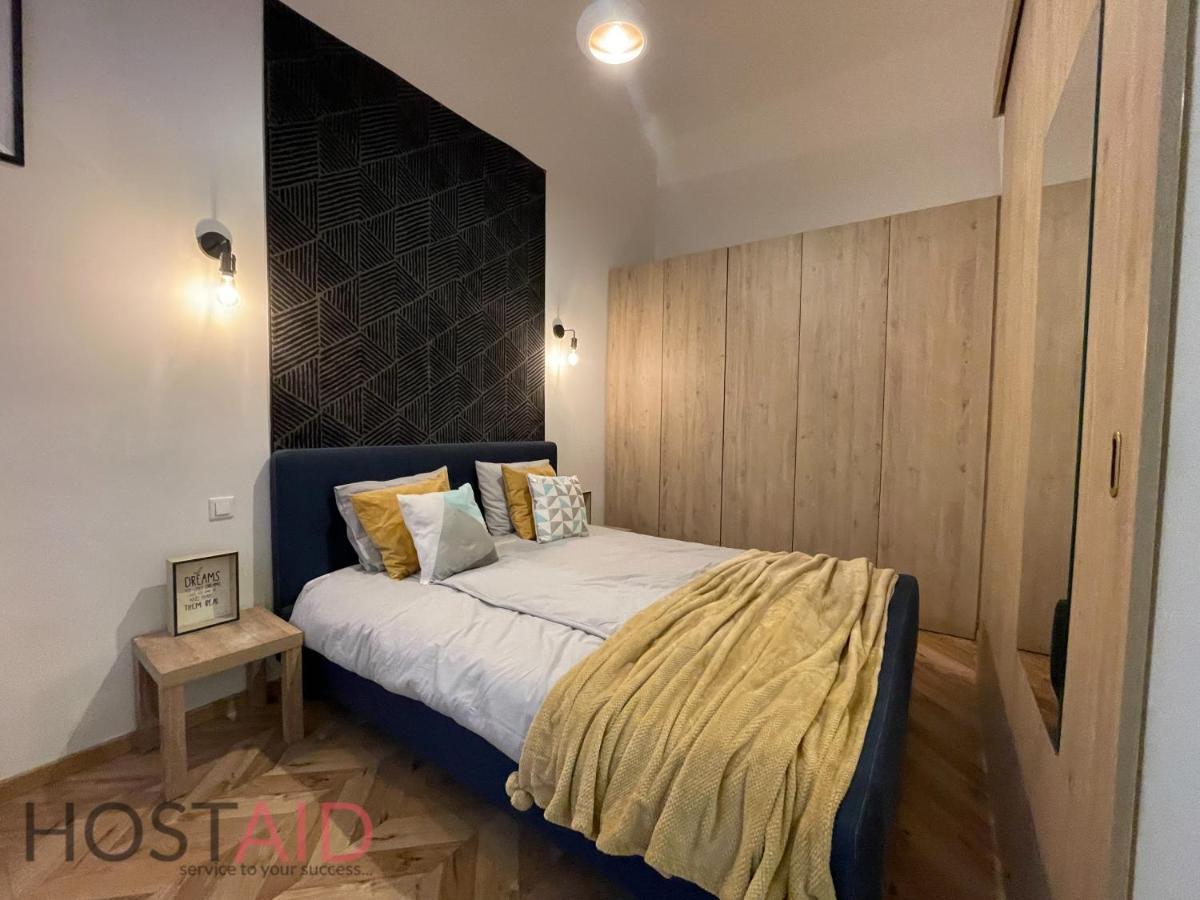 M10 Apartment - Hostaid Будапешт Екстер'єр фото