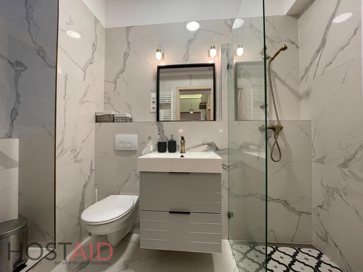 M10 Apartment - Hostaid Будапешт Екстер'єр фото